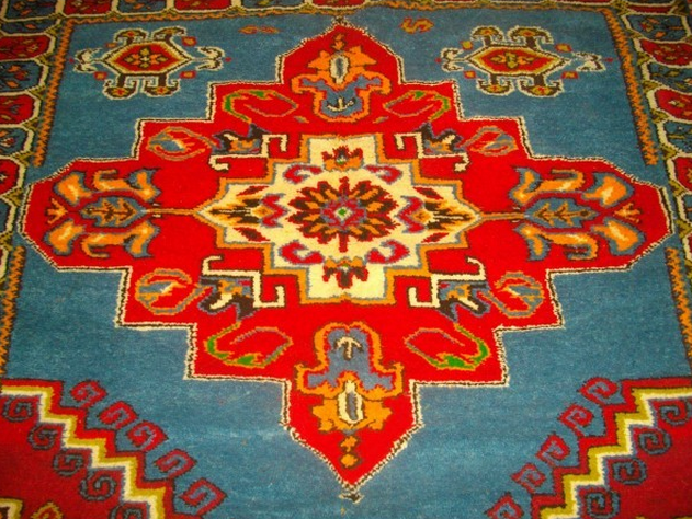 tapis ait ouaouzguit du maroc